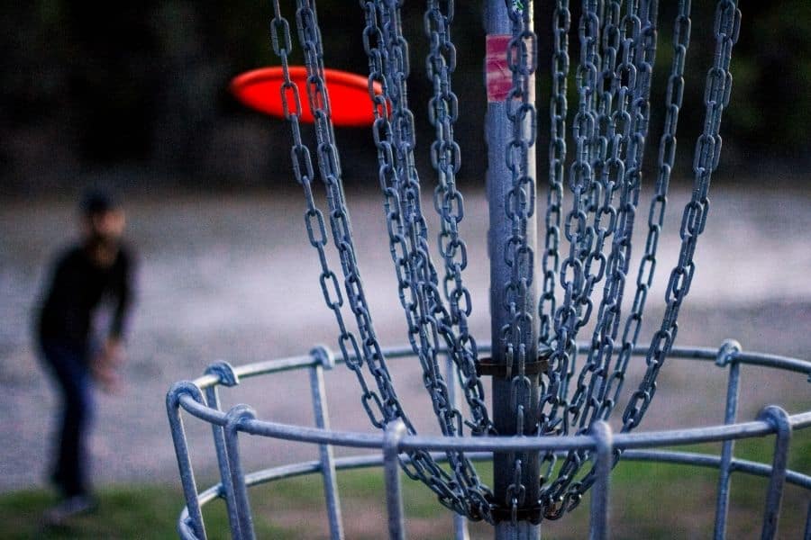 Disc Golfer Putting